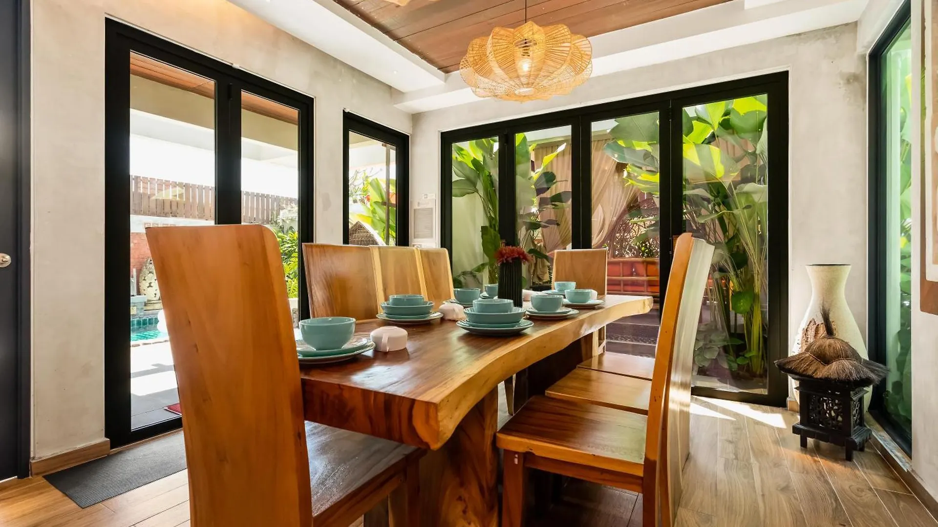 The Kembali Luxury Villa - Melaka 5 Bedroom